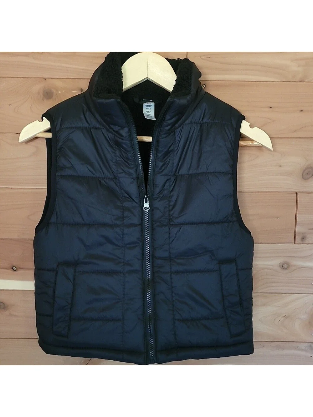Yogalicious Quilted Puffer Vest, Size M (10), Black, Sherpa Lining
